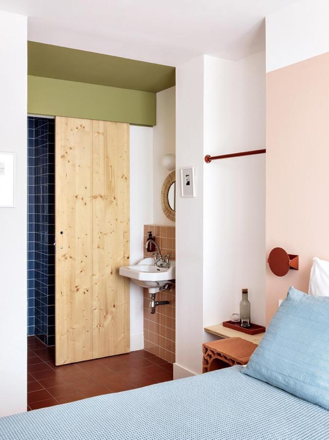 Hotel Voltaire Arles Bagian luar foto