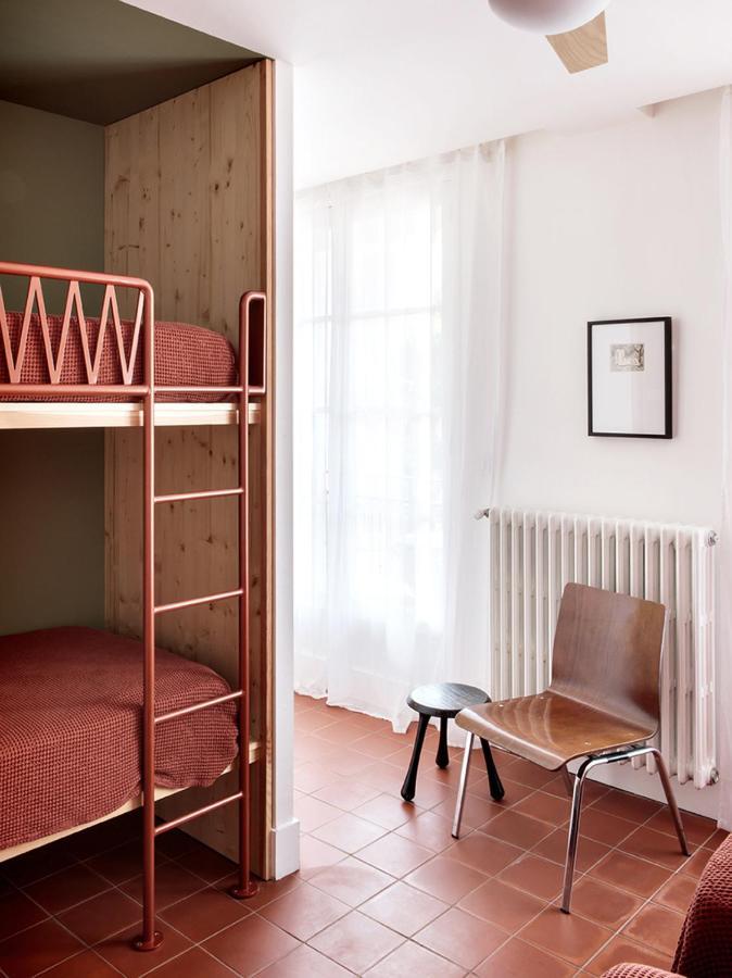 Hotel Voltaire Arles Bagian luar foto