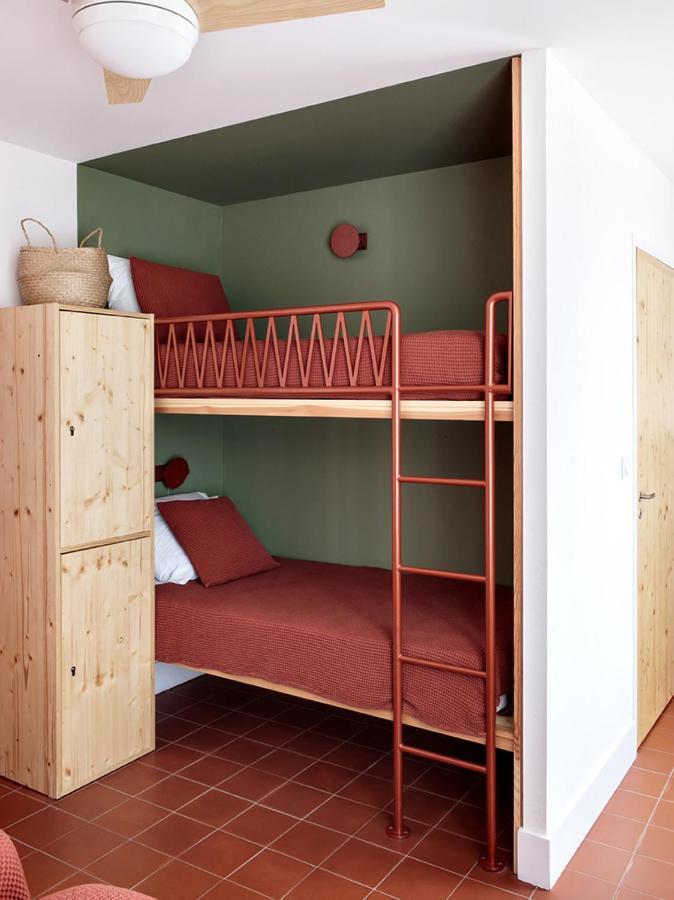 Hotel Voltaire Arles Bagian luar foto