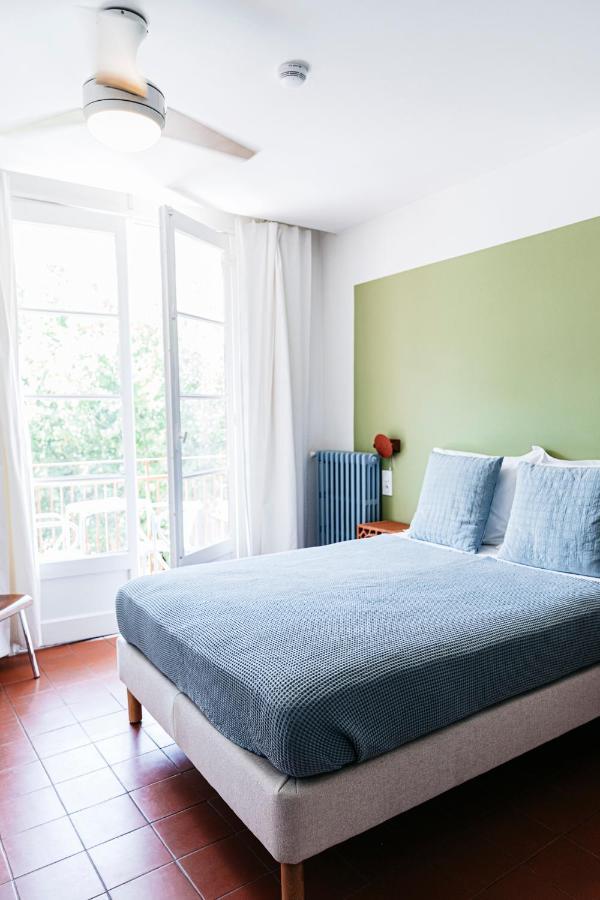 Hotel Voltaire Arles Bagian luar foto